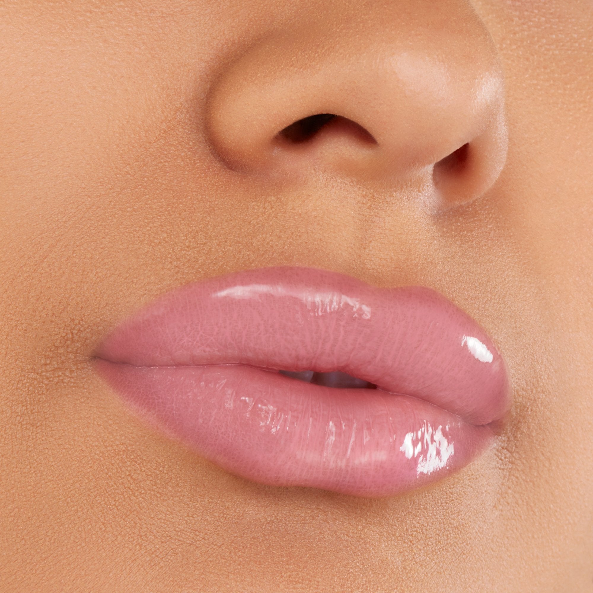 FREE GIFT: GrandeLIPS Hydrating Lip Plumper Barely There